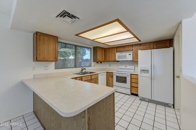Kitchen 10