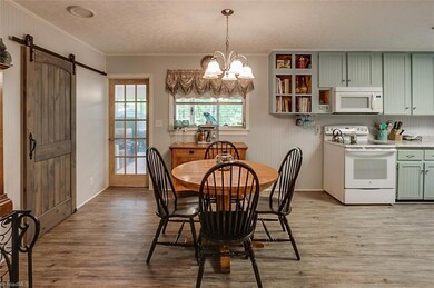 646 Back Creek Rd, Asheboro, NC 27205 - photo 7