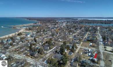 510 Chippewa St, Elk Rapids, MI 49629 - photo 2