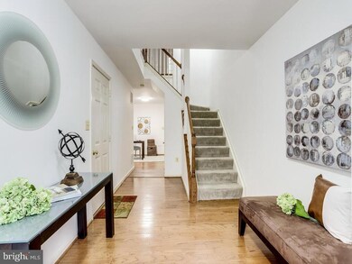 13114 Kidwell Field Rd, Herndon, VA 20171 - photo 2