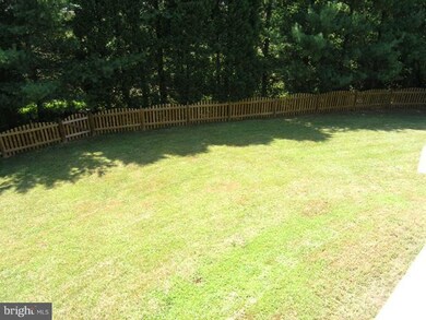 12960 Pinecrest View Ct, Herndon, VA 20171 - photo 6