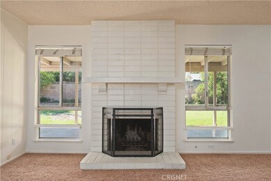 Living Room-Fireplace