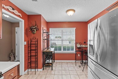 06-KITCHEN