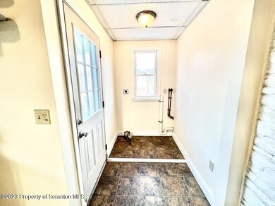 1427 N Lincoln Ave unit 29, Scranton, PA 18508 - photo 3