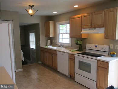 170 Scottfield Dr, Newark, DE 19713 - photo 4