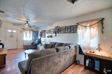 835 El Centro Ave, El Centro, CA 92243 - photo 4