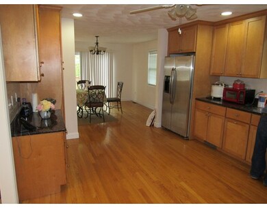 5 Lois Ln, Lynn, MA 01905 - photo 5