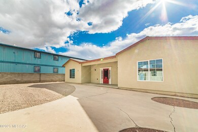 3516 E 2nd St - Images-4