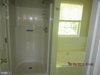 1750 Lottie Fowler Rd, Prince Frederick, MD 20678 - photo 5