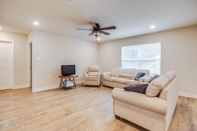 6543 Eastland Cir, Biloxi, MS 39532 - photo 6