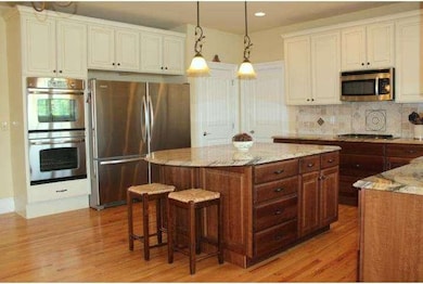 84 Foellner Ln, Ottsville, PA 18942 - photo 3