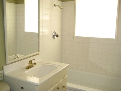 2007 W 69th St, Davenport, IA 52806 - photo 7