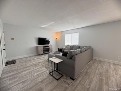 Light and bright, freshly painted and LVP flooring