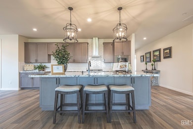 7713 Denmarsh St, Bakersfield, CA 93311 - photo 2