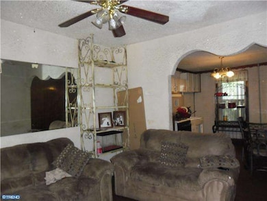 2328 Gerritt St, Philadelphia, PA 19146 - photo 3