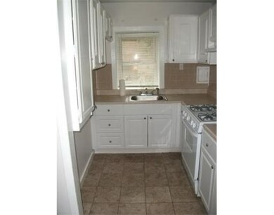 823 Main St unit 2, Pawtucket, RI 02860 - photo 5