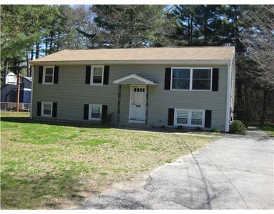 39 Hollister Rd, Swansea, MA 02777 - photo 2