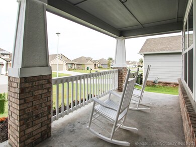 8695 S 256th East Place, Broken Arrow, OK 74014 - photo 3