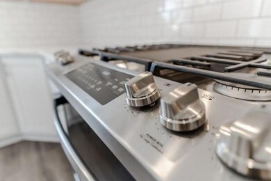 27 Middle St unit 2, Waltham, MA 02451 - photo 5