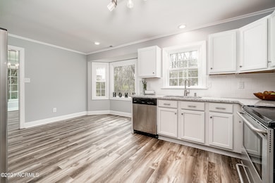 227 Forest Oaks Drive