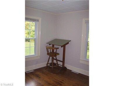 963 Straight St, Asheboro, NC 27203 - photo 7