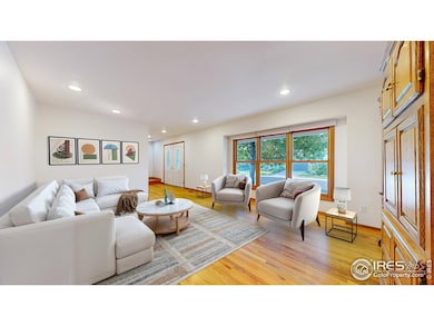 Living room virtually staged