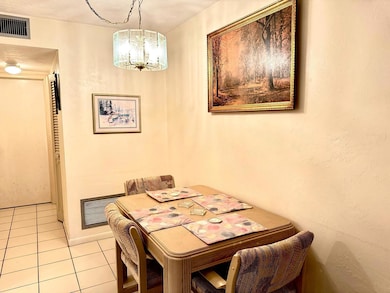 3040 Lake Osborne Dr unit 108, Lake Worth Beach, FL 33461 - photo 6