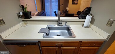 9708 Lake Pointe Ct unit 202, Upper Marlboro, MD 20774 - photo 7