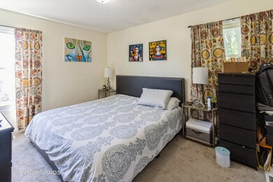 1340 N Glen Cir unit B, Aurora, IL 60506 - photo 7