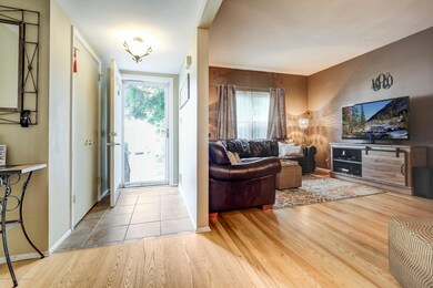 004_Front Entry