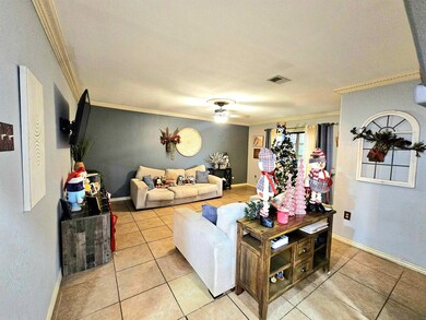 2703 Pecan St, Laredo, TX 78046 - photo 6