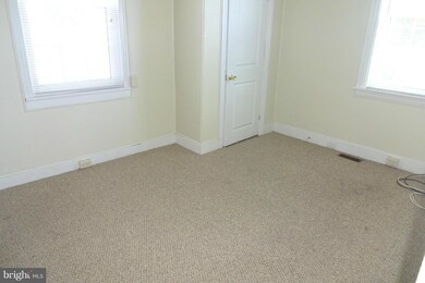 172 S 2nd St, Chambersburg, PA 17201 - photo 6