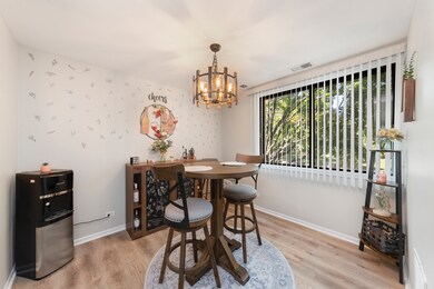 440 Raintree Ct unit 1D, Glen Ellyn, IL 60137 - photo 7