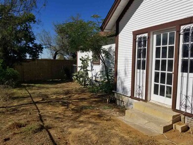 2602 Marcella Ave, Laredo, TX 78040 - photo 2