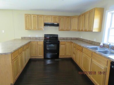 1027 Lake Rd, Tunnel Hill, GA 30755 - photo 5