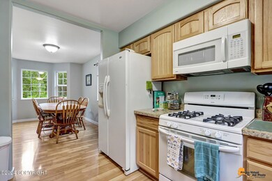 Kitchen.Dining