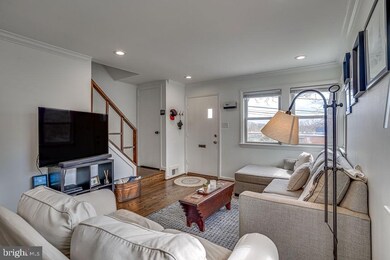 6938 University Dr, Alexandria, VA 22307 - photo 7