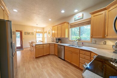 40957 N McCully Mountain Rd, Lyons, OR 97358 - photo 6