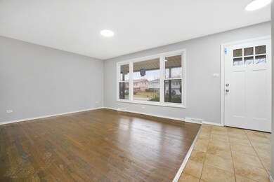 3417 Chestnut Dr, Hazel Crest, IL 60429 - photo 5