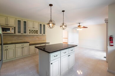 19 Riverside Ln, Holmdel, NJ 07733 - photo 4