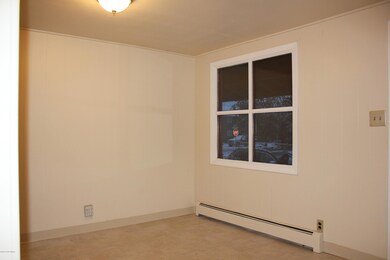 1333 - LIVING ROOM