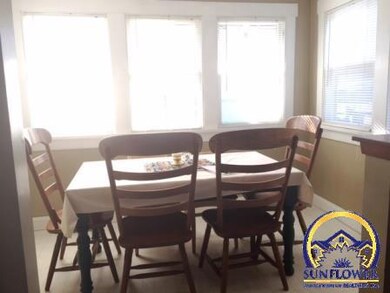 1291 SW Wayne Ave, Topeka, KS 66604 - photo 4