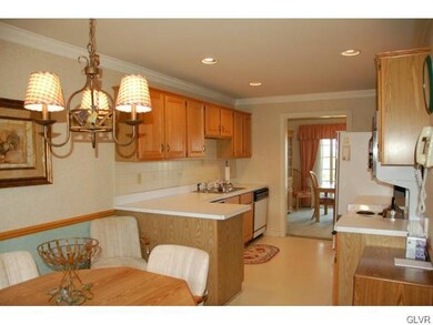 7317 Meadow Ln unit 13, Canadensis, PA 18325 - photo 4