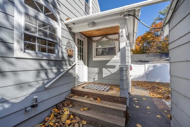 25 Mcduffee St, Rochester, NH 03867 - photo 5