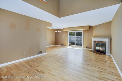 030_24_RAMBLING_MEADOW_COURT_373133_6996