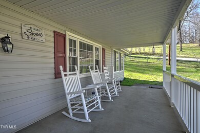 194 Spring Dr, Johnson City, TN 37601 - photo 6