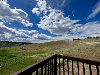 1003 SW Nye Ave, Pendleton, OR 97801 - photo 2