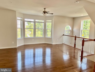 3109 Duvall Ridge Rd, Landover, MD 20785 - photo 3