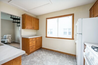 LC-Palmer_Ave_1004_Kalamazoo_49001-7
