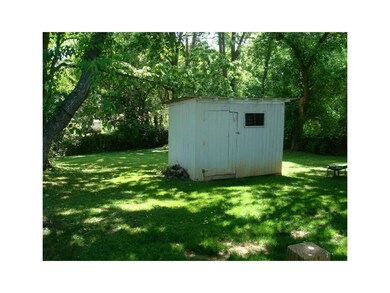 923 Hopson St, Johnson City, TN 37601 - photo 2